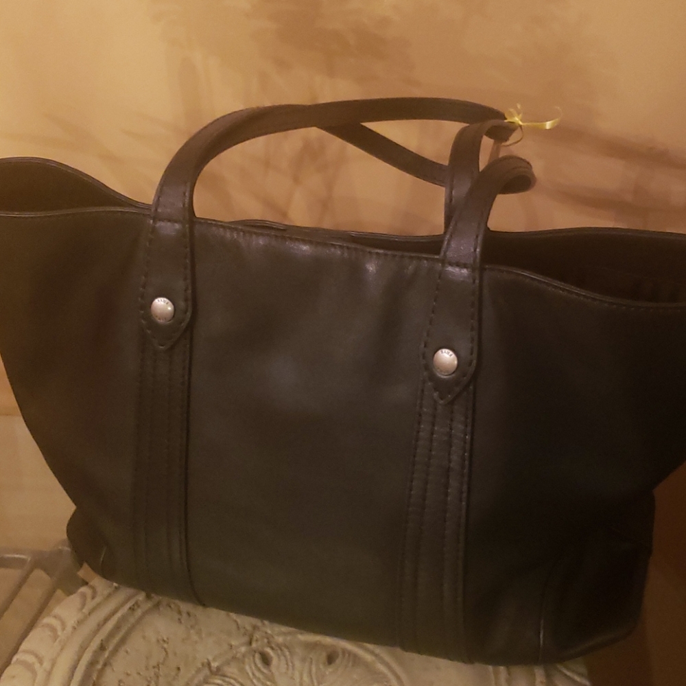 Frye Melissa Shopper in Carbon